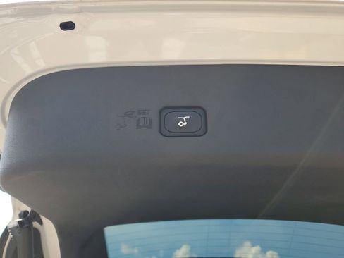 New 2025 Lincoln Nautilus Reserve AWD/4WD image 6