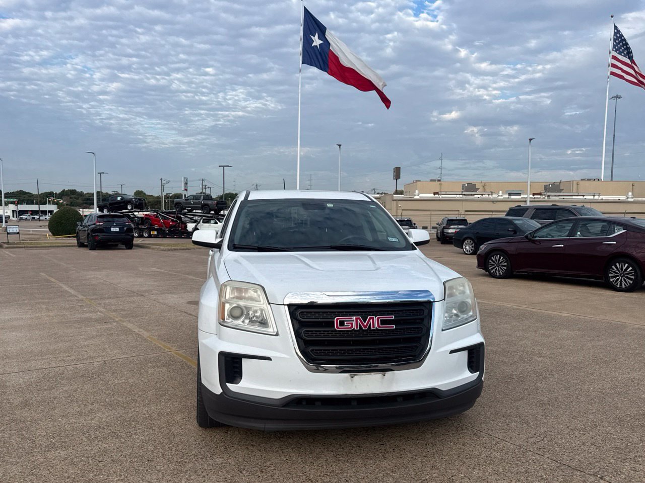 Used 2017 GMC Terrain SLE FWD image 4