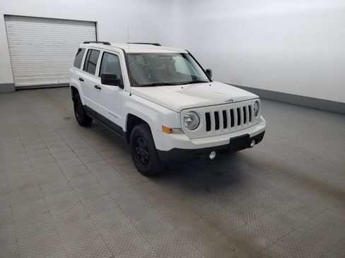 Used 2016 Jeep Patriot Sport AWD/4WD image 13