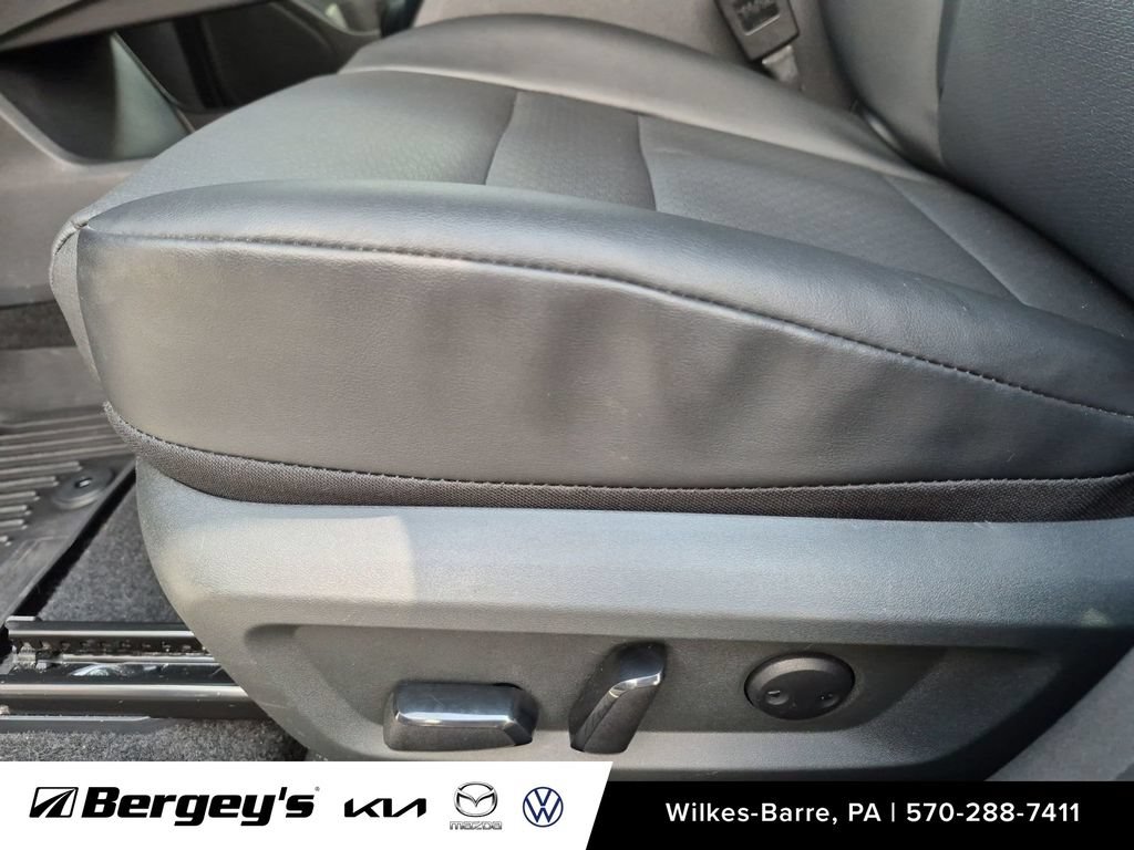 Used 2023 Nissan Rogue SV w/ SV Premium B Package AWD/4WD image 13