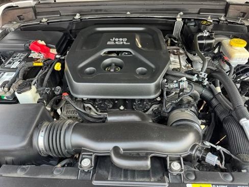 Used 2020 Jeep Wrangler Unlimited Sport S AWD/4WD image 29