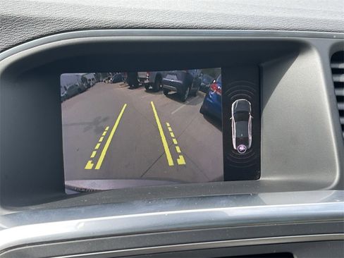 Used 2018 Volvo S60 T5 Inscription Platinum image 36