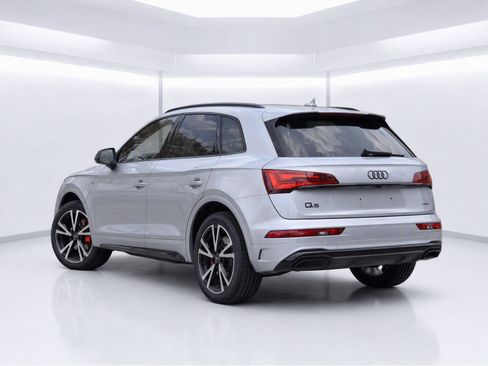 Certified 2025 Audi Q5 2.0T Premium Plus w/ Premium Plus Package AWD/4WD image 7