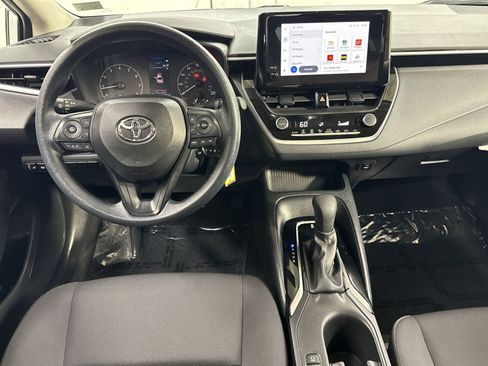 Used 2023 Toyota Corolla LE FWD image 35