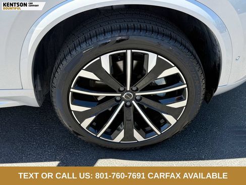 Used 2025 Volvo XC90 B6 Plus AWD/4WD image 14