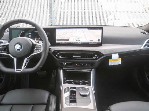 New 2026 BMW 330i Sedan w/ M Sport Package image 9