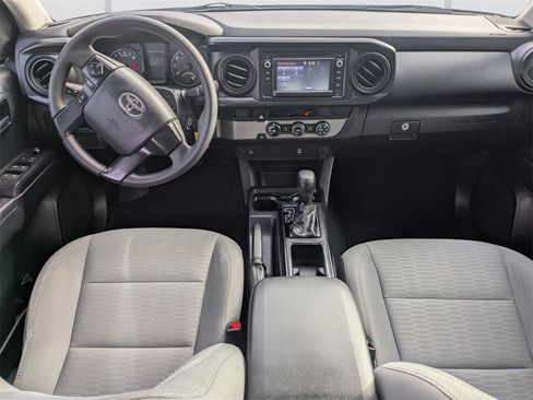 Used 2017 Toyota Tacoma SR image 14