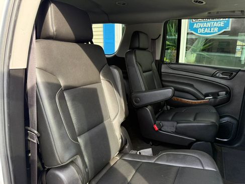 Used 2017 Chevrolet Suburban Premier AWD/4WD image 27