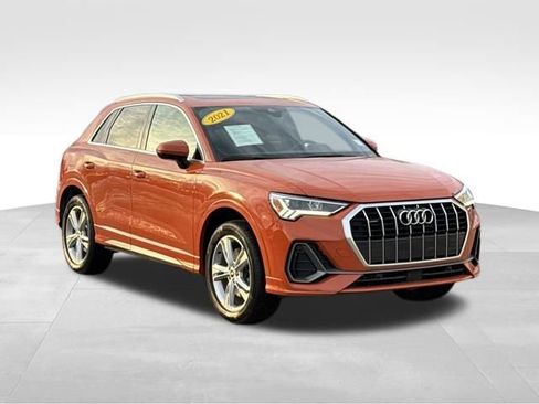 Used 2021 Audi Q3 2.0T Premium Plus w/ Premium Plus Package image 9