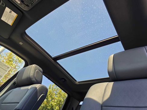 New 2025 Toyota Tundra Platinum AWD/4WD image 32