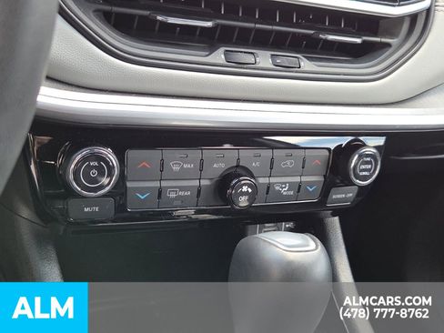 Used 2025 Jeep Compass Limited AWD/4WD image 10