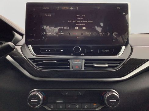 New 2025 Nissan Altima 2.5 SR w/ SR Premium Package image 17