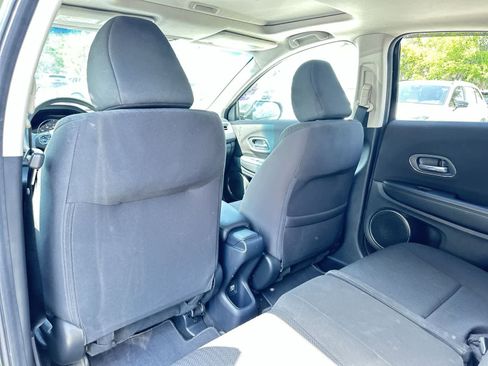 Used 2017 Honda HR-V EX image 14