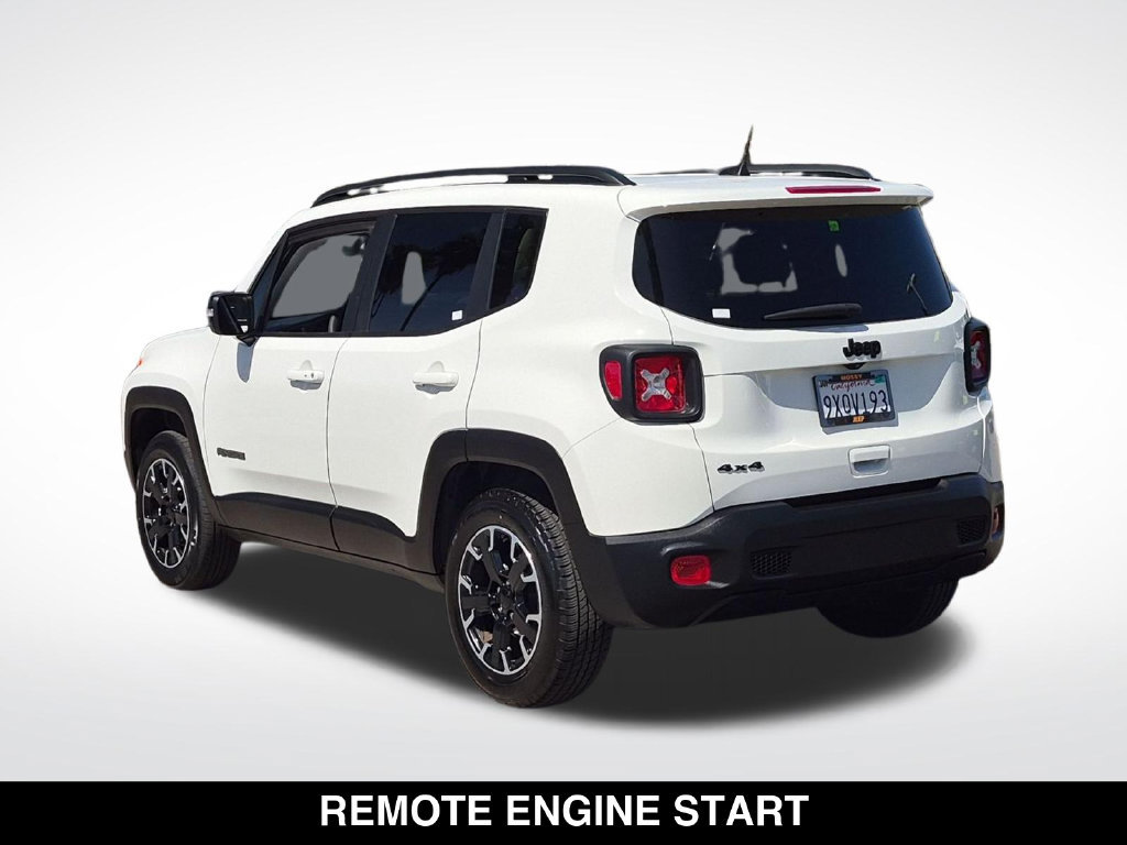 Used 2023 Jeep Renegade Latitude AWD/4WD image 7