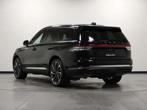 Used 2025 Lincoln Aviator Reserve w/ Equipment Group 201A AWD/4WD image 6