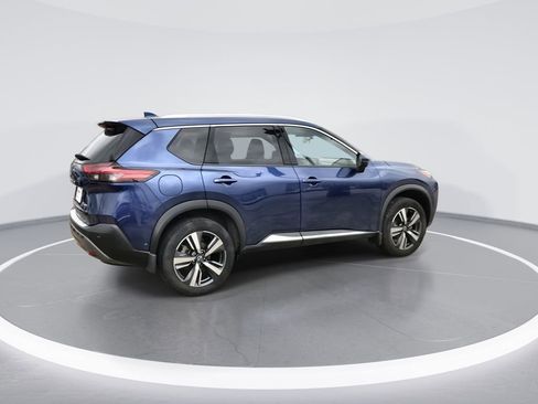 Used 2023 Nissan Rogue SL w/ SL Premium Package image 8