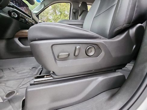 Certified 2024 Chevrolet Silverado 1500 RST w/ Convenience Package II image 40