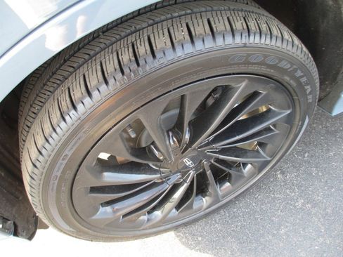 Used 2025 Lincoln Aviator Reserve w/ Jet Appearance Package image 13