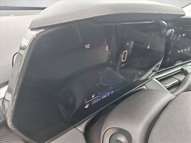 Used 2025 Chevrolet TrailBlazer LT AWD/4WD image 11