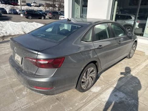 Certified 2021 Volkswagen Jetta SEL Premium image 6