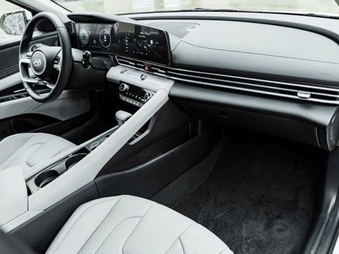 New 2026 Hyundai Elantra Limited FWD image 24