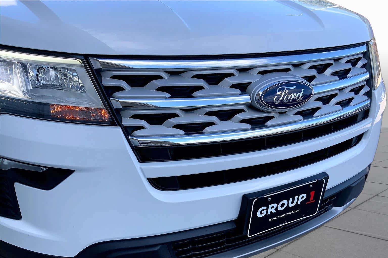 Used 2019 Ford Explorer XLT w/ Equipment Group 201A FWD image 29