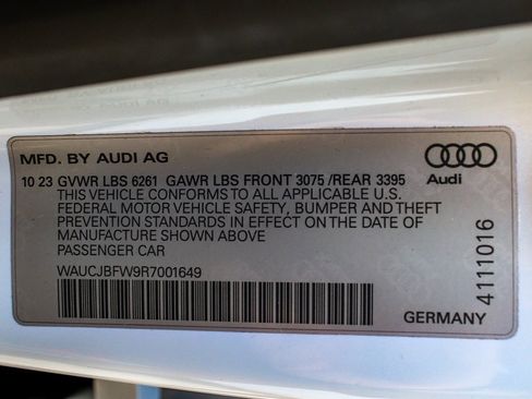 Used 2024 Audi e-tron GT Premium Plus image 14