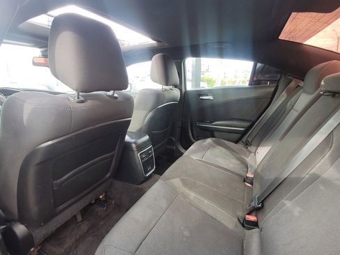 Used 2016 Dodge Charger SXT w/ Navigation & Travel Group image 15