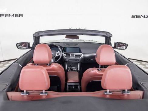 Used 2022 BMW M440i Convertible RWD image 15