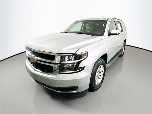 Used 2018 Chevrolet Tahoe LT image 3