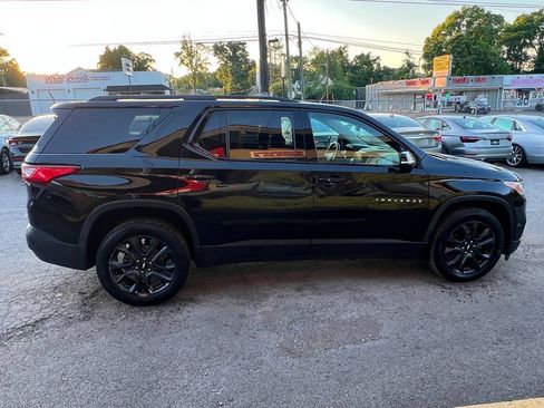 Used 2019 Chevrolet Traverse RS w/ LPO, Floor Liner Package image 6