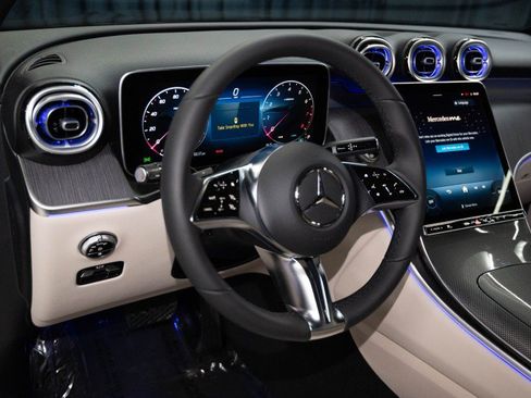 New 2026 Mercedes-Benz GLC 300 4MATIC image 15