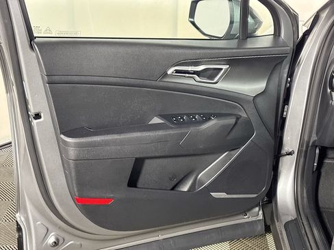 Certified 2025 Kia Sportage LX AWD/4WD image 11