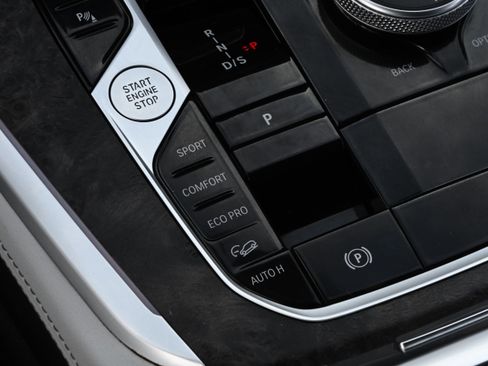 Used 2024 BMW X5 M60i image 19