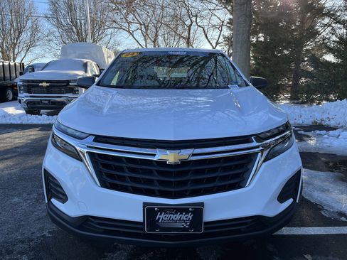 Used 2024 Chevrolet Equinox LS w/ Driver Confidence II Package image 3