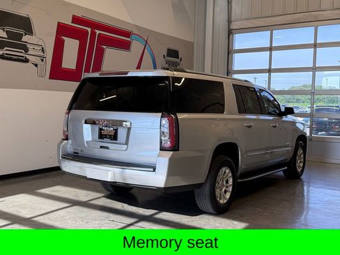Used 2020 GMC Yukon XL Denali RWD image 9