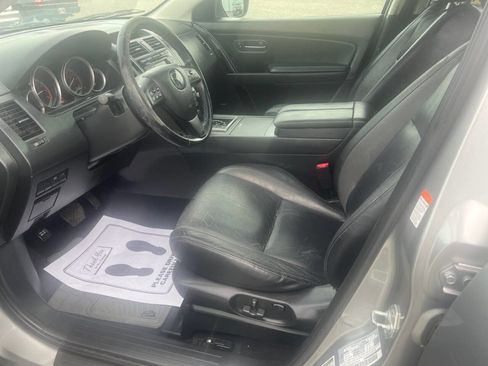 Used 2011 MAZDA CX-9 Touring w/ Moonroof & Bose Audio Pkg AWD/4WD image 6