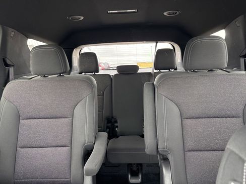 Used 2025 Chevrolet Traverse LT AWD/4WD image 25