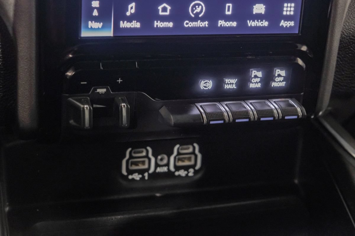 Used 2024 RAM 3500 Laramie w/ Night Edition AWD/4WD image 26