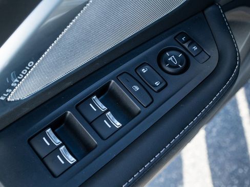 Certified 2025 Acura RDX w/ Technology Package image 24