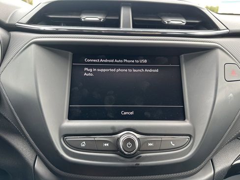 Used 2021 Chevrolet TrailBlazer LS image 39