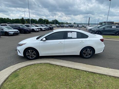 Certified 2024 Kia Forte LXS FWD image 4