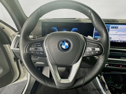Used 2026 BMW X5 xDrive50e AWD/4WD image 11