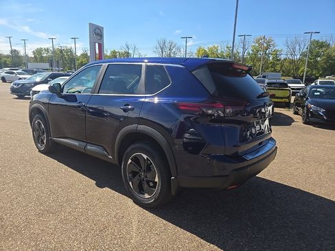 New 2026 Nissan Rogue SV image 5