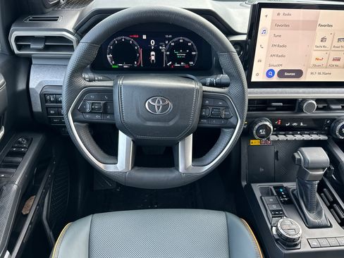 Certified 2024 Toyota Tacoma Trailhunter image 17