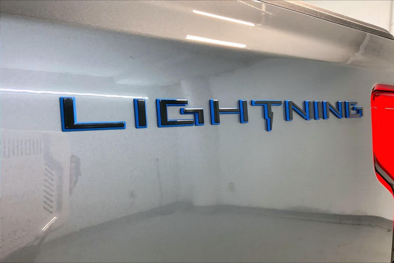 Used 2024 Ford F150 Lightning Lariat AWD/4WD image 9