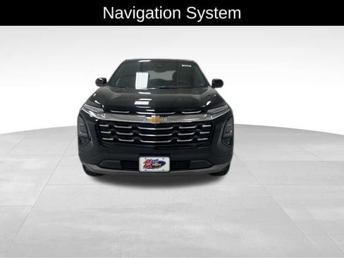 New 2026 Chevrolet Equinox LT w/ Convenience Package II AWD/4WD image 2