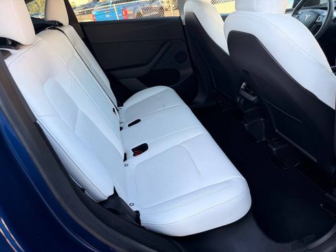 Used 2023 Tesla Model Y Long Range AWD/4WD image 31
