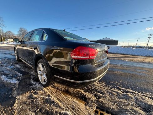 Used 2014 Volkswagen Passat 3.6 SEL Premium image 4