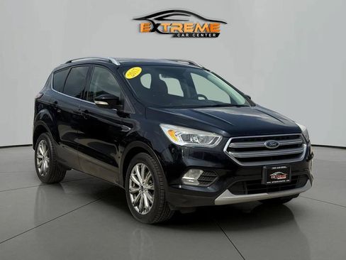 Used 2017 Ford Escape Titanium FWD image 8